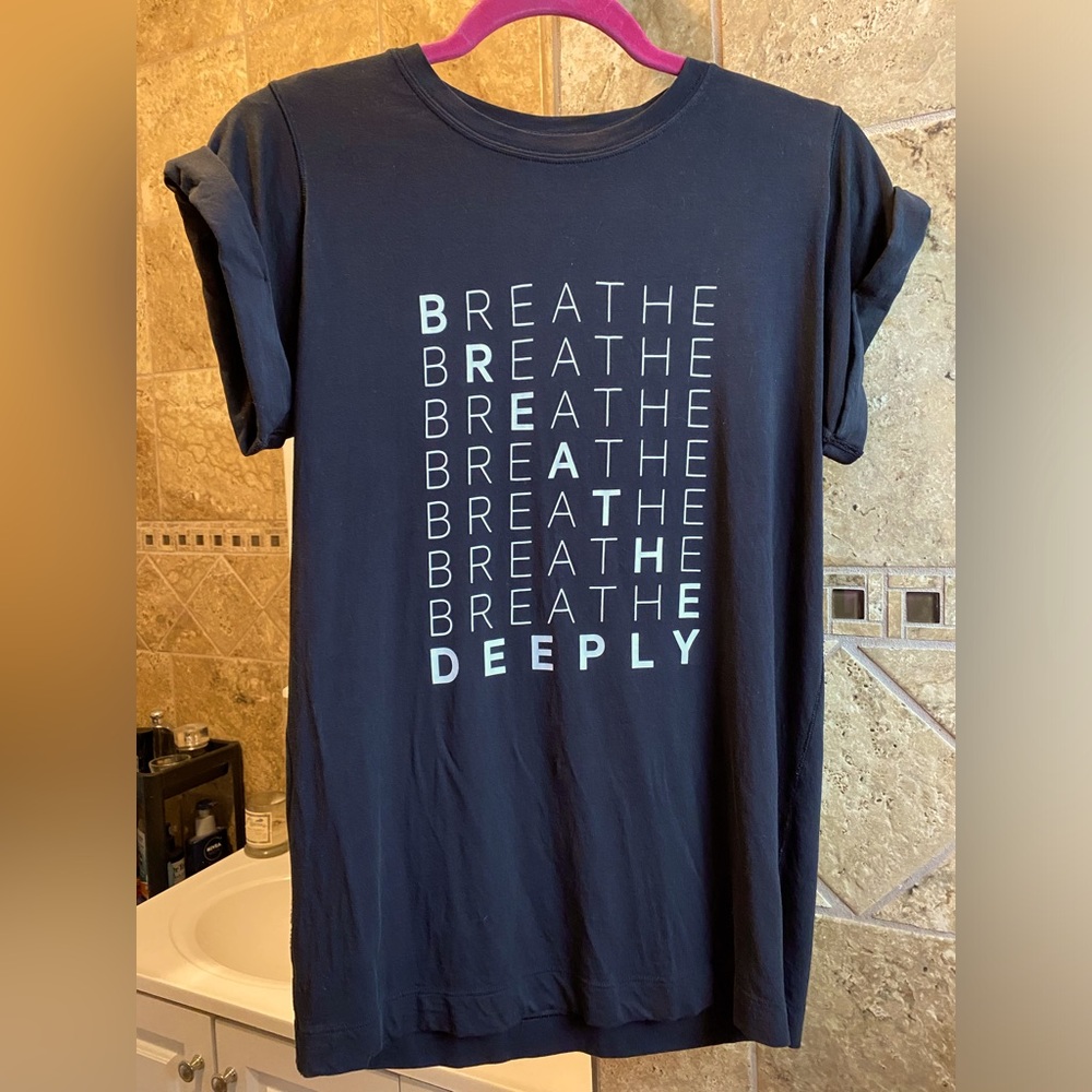 Lululemon T-shirt